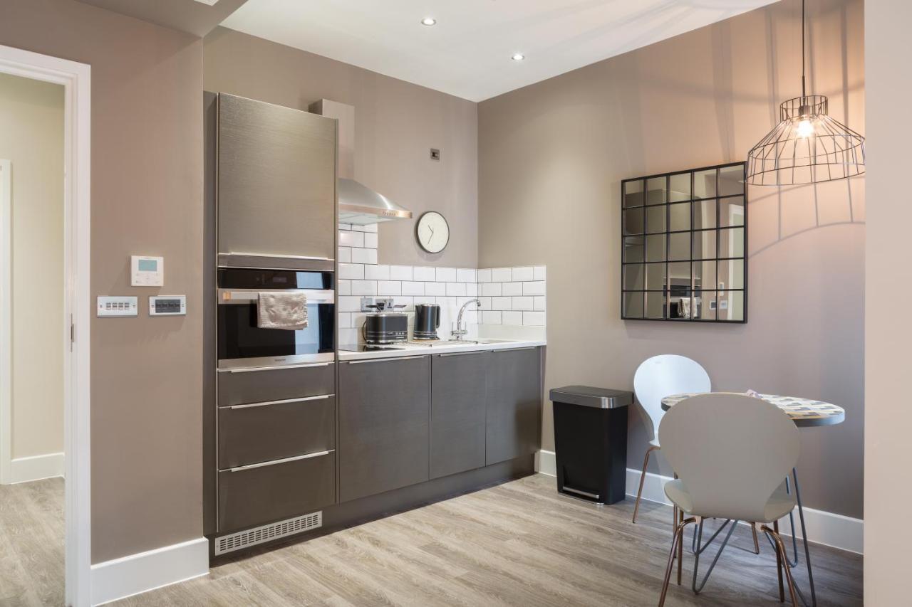 קארדיף Park Lane Aparthotel By Urban Space מראה חיצוני תמונה