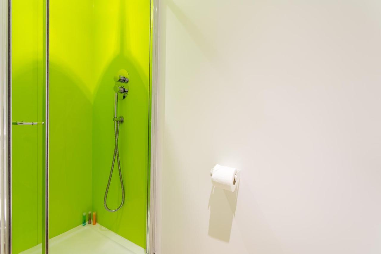 קארדיף Park Lane Aparthotel By Urban Space מראה חיצוני תמונה